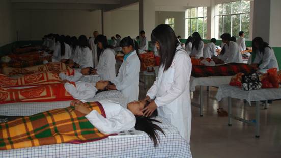 中南大学湘雅医学院2010云南录取分数线,求高