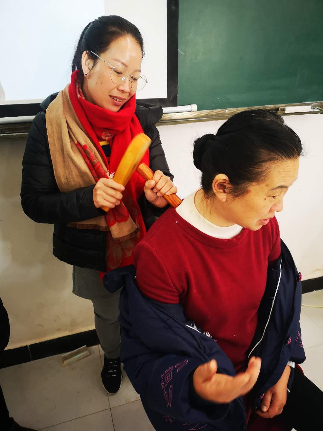 云南新兴职业学院251职业技能培训处傣医,壮医外治疗法培训开班简介